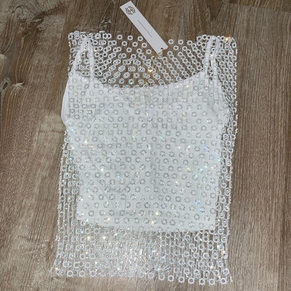 NWT HOUSE OF HARLOW 1960
Floral Rhinestone Mesh Top - Picture 4 of 7